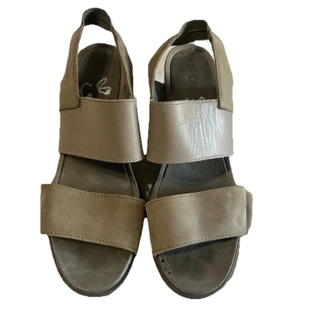 Sorel Joanie II Womens Size 8.5  Leather Slingback Wedge Sandal Taupe Grey